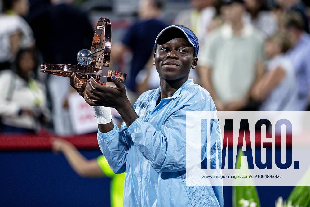 Victoria Mboko ( Canada ) apres son premier sacre de sa carriere au tournoi WTA, Tennis Damen Masters 1000 de Montrà al au court central IGA face à Naomi Osaka ( Japon ). TENNIS WTA 1000 NATIONAL BANK OPEN 2025 FINALE MBOKO OSAKA IGA STADIUM MONTREAL CANADA 07 08 2025 Montassar Yazidi PRESSE SPORTS MONTREAL IGA STADIUM Canada GermanyxJapanxUKxFrancexBelgiumxOUT