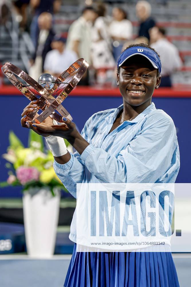 Victoria Mboko ( Canada ) apres son premier sacre de sa carriere au tournoi WTA, Tennis Damen Masters 1000 de Montrà al au court central IGA face à Naomi Osaka ( Japon ). TENNIS WTA 1000 NATIONAL BANK OPEN 2025 FINALE MBOKO OSAKA IGA STADIUM MONTREAL CANADA 07 08 2025 Montassar Yazidi PRESSE SPORTS MONTREAL IGA STADIUM Canada GermanyxJapanxUKxFrancexBelgiumxOUT