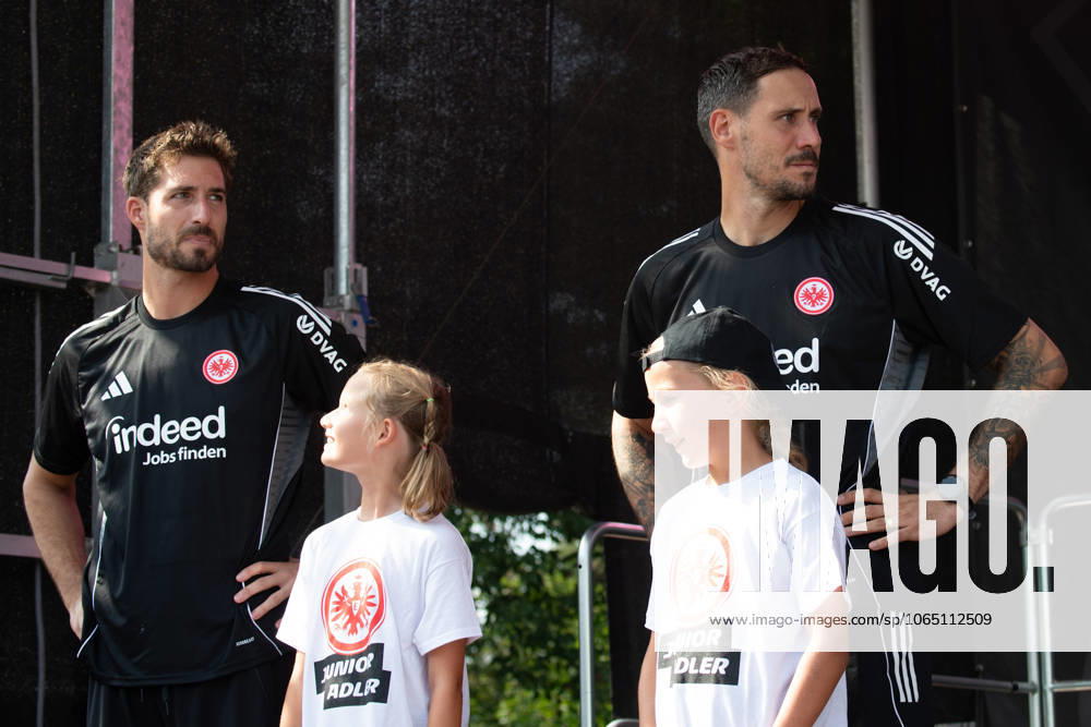 2025.08.13 Familientag der Eintracht Frankfurt v.l., goalkeeper, Torwart Kevin Trapp (Eintracht Frankfurt) und goalkeeper, Torwart Jens Grahl (Eintracht Frankfurt)