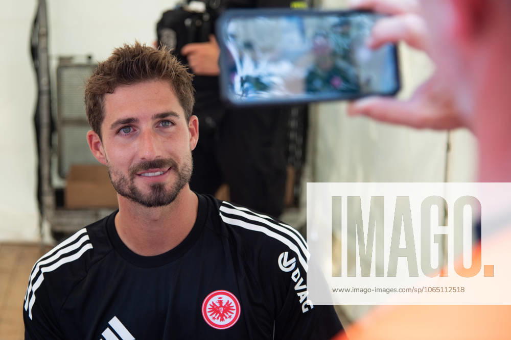 2025.08.13 Familientag der Eintracht Frankfurt v.l., goalkeeper, Torwart Kevin Trapp (Eintracht Frankfurt), Handyfoto
