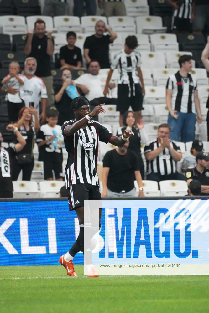 Tammy Abraham of Besiktas celebrates after scoring the second goal of his team during the UEFA Conference League 2025 26 Third Qualifying Round Second Leg match between Besiktas and St Patricks at Tupras Stadium on August 14, 2025 in Istanbul , Turkey. ( Photo by Seskimphoto ) Istanbul Turkey Istanbul Turkey