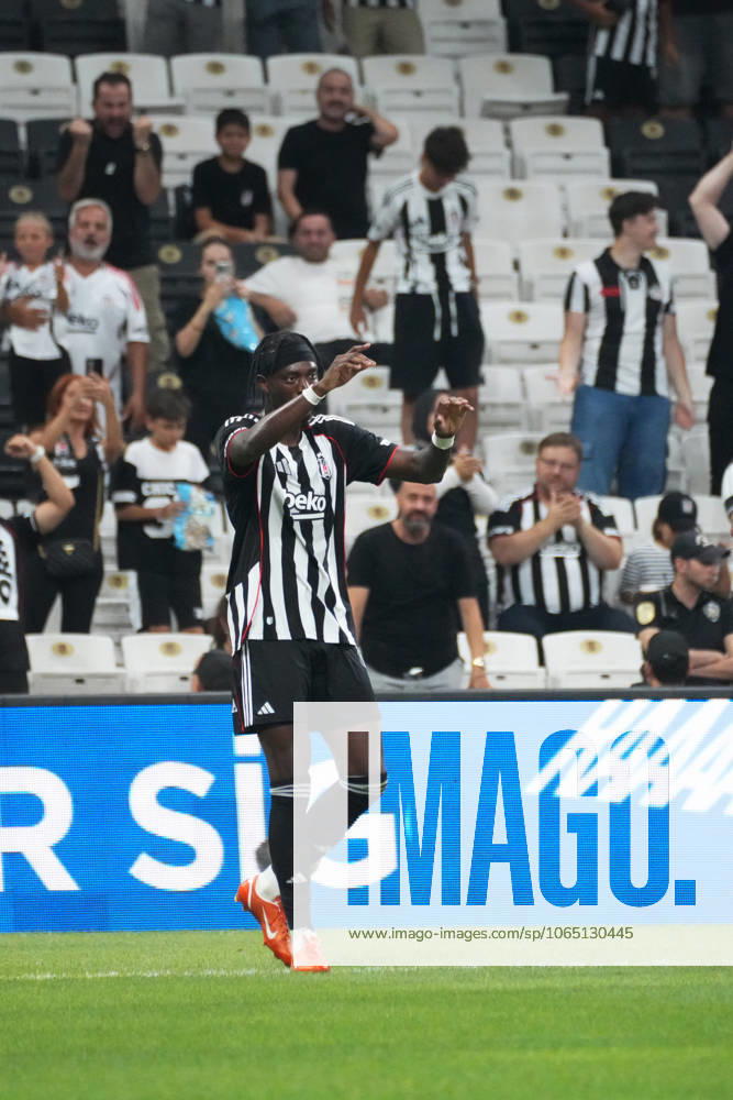 Tammy Abraham of Besiktas celebrates after scoring the second goal of his team during the UEFA Conference League 2025 26 Third Qualifying Round Second Leg match between Besiktas and St Patricks at Tupras Stadium on August 14, 2025 in Istanbul , Turkey. ( Photo by Seskimphoto ) Istanbul Turkey Istanbul Turkey