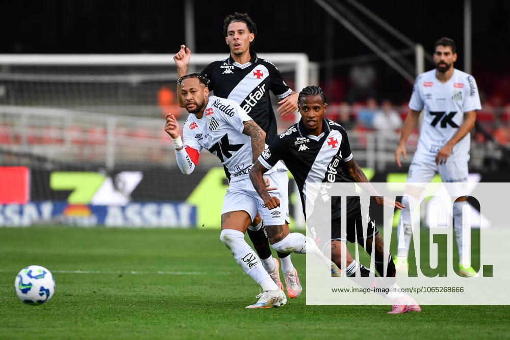 Santos FC x Vasco da Gama SaO PAULO, SP - 17.08.2025: SANTOS FC X VASCO DA GAMA - Neymar from Santos during the match between Santos FC x Vasco da Gama, valid for the twentieth round of the 2025 Brazilian Football Championship, this Sunday, (17) at Morumbis, SP. (Photo: Roberto Casimiro Fotoarena) x2789157x RobertoxCasimiro