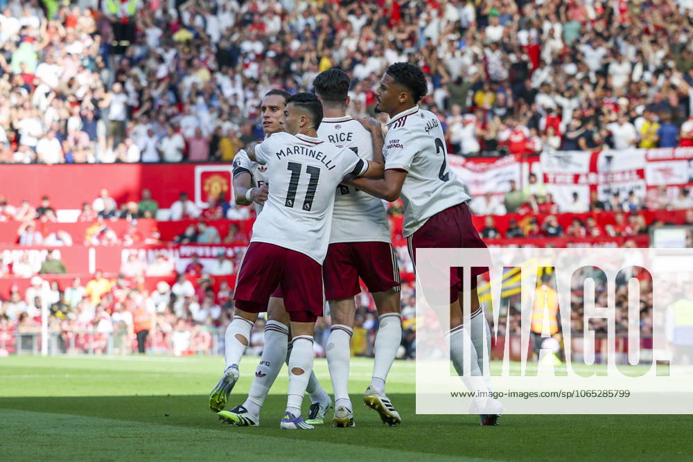 Manchester United, ManU FC v Arsenal FC, English Premier League Arsenal defender Riccardo Calafiori (33) scores a GOAL 0-1 and celebrates Arsenal forward Gabriel Martinelli (11) Arsenal midfielder Declan Rice (41) Arsenal defender William Saliba (2) during the Manchester United FC v Arsenal FC English Premier League match at Old Trafford, Manchester, England, United Kingdom on 17 August 2025 Credit: Phil Duncan Every Second Media Editorial use only. All images are copyright Every Second Media Limited. No images may be reproduced without prior permission. All rights reserved. Premier League and Football League images are subject to licensing agreements with Football DataCo Limited. see https: www.football-dataco.com