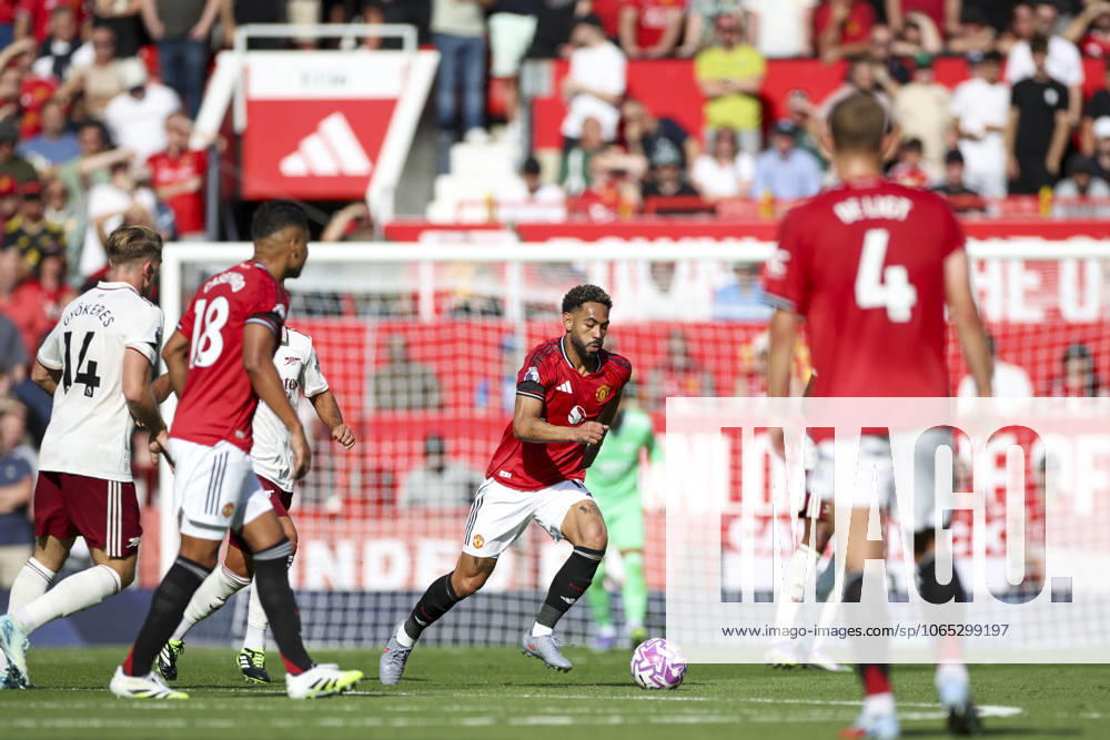 Manchester United, ManU FC v Arsenal FC, English Premier League Manchester United forward Matheus Cunha (10) during the Manchester United FC v Arsenal FC English Premier League match at Old Trafford, Manchester, England, United Kingdom on 17 August 2025 Credit: Phil Duncan Every Second Media Editorial use only. All images are copyright Every Second Media Limited. No images may be reproduced without prior permission. All rights reserved. Premier League and Football League images are subject to licensing agreements with Football DataCo Limited. see https: www.football-dataco.com