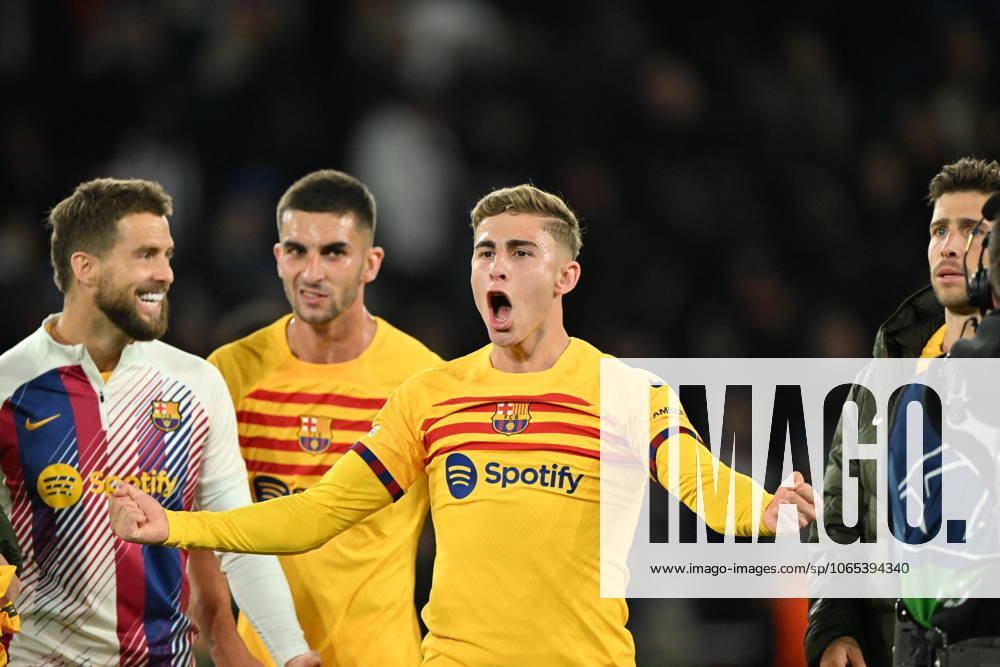 Paris Saint-Germain v Barcelona - UEFA Champions League PARIS, FRANCE - APRIL 10: Players of Barcelona celebrate victory at the end of the UEFA Champions League quarter finals first leg football match between Paris Saint-Germain and FC Barcelona, Barca at Parc des Princes in Paris, France on April 10, 2024. Ile-de-France France. Editorial use only. Please get in touch for any other usage.