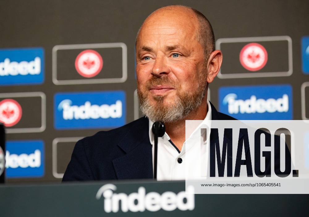 2025.08.22 Fussball 1. Bundesliga Eintracht Frankfurt Saisonauftakt-Pressekonferenz mit Vorstandssprecher Axel Hellmann v.l., Indeed Frank Hensgens