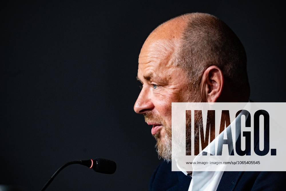 2025.08.22 Fussball 1. Bundesliga Eintracht Frankfurt Saisonauftakt-Pressekonferenz mit Vorstandssprecher Axel Hellmann v.l., Indeed Frank Hensgens