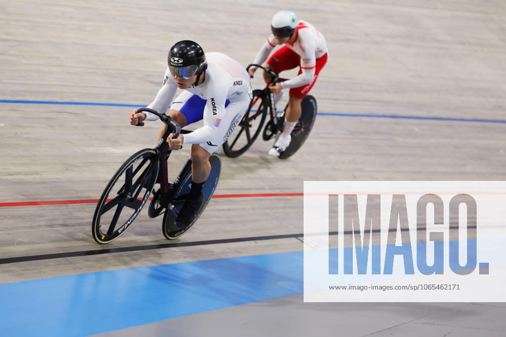 2025 UCI Junior Track World Championships Picture by Alex Whitehead SWpix.com - 23 08 2025 - Cycling - 2025 UCI Junior Track World Championships - Omnisport, Apeldoorn, Netherlands - Men Sprint 1 2 Finals - Taeho Choi (Korea)