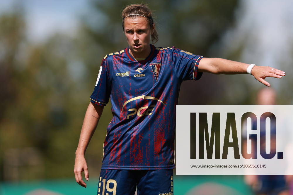 MECZ EKSTRALIGI KOBIET W PILCE NOZNEJ -- WOMENS EKSTRALIGA MATCH POGON SZCZECIN - REKORD BIELSKO-BIALA NZ KORNELIA OKONIEWSKA FOT. KRZYSZTOF CICHOMSKI NEWSPIX.PL --- newspix.pl