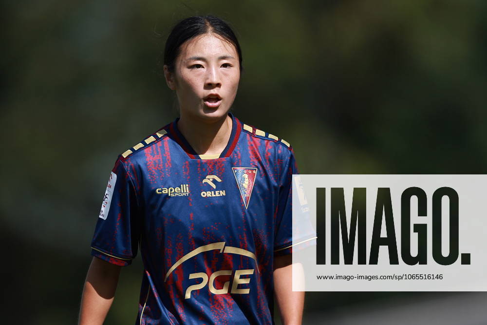 MECZ EKSTRALIGI KOBIET W PILCE NOZNEJ -- WOMENS EKSTRALIGA MATCH POGON SZCZECIN - REKORD BIELSKO-BIALA NZ DAKYEONG CHOI FOT. KRZYSZTOF CICHOMSKI NEWSPIX.PL --- newspix.pl