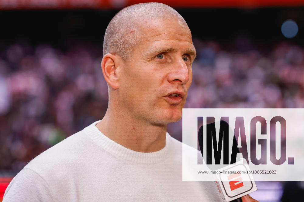 Eredivisie: AFC Ajax Amsterdam v Heracles Almelo Amsterdam - Coach Bas Sibum of Heracles Almelo in an Interview during the third round of the 2025 2026 Eredivisie season. The match is set between AFC Ajax Amsterdam and Heracles Almelo at Johan Cruijff ArenA on 24 August 2025 in Amsterdam, The Netherlands. (VK Sportphoto Raymond Smit)