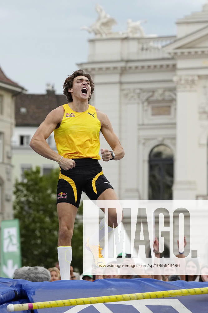 Athletics: Diamond League final Armand Duplantis of Sweden reacts after clearing the 6.00-meter mark in the men s pole vault final at the Diamond League athletics competitions in Zurich on Aug. 27, 2025. A14AA0004791618P