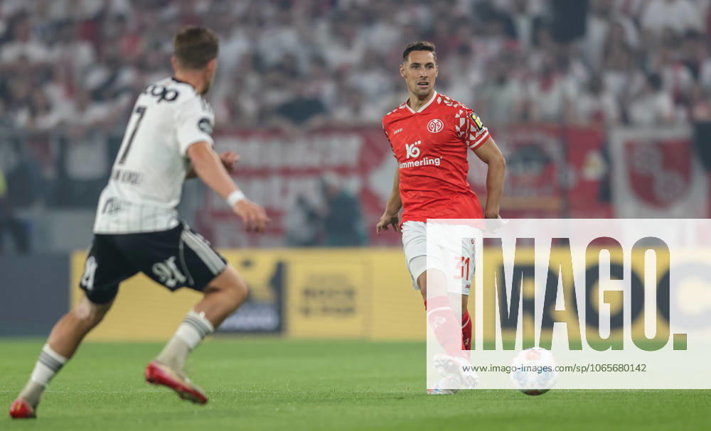 DEU, Mainz, FSV Mainz 05 vs Rosenborg Trondheim, Conference League, UEFA, MEWA Arena, Qualifikation, im Bild v.l.n.r: Simen Nordli (Rosenborg BK 7), Dominik Kohr (Mainz 05 31) DFB DFL REGULATIONS PROHIBIT ANY USE OF PHOTOGRAPHS AS IMAGE SEQUENCES AND OR QUASI-VIDEO, 28.08.2025,