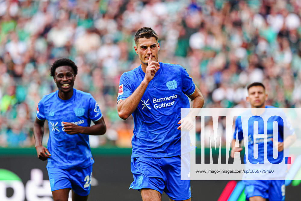 Torjubel nach Tor zum 1:3 per Elfmeter Strafstoss Patrik Schick (Bayer 04 Leverkusen, 14) GER, SV Werder Bremen vs. Bayer 04 Leverkusen, Fussball, Bundesliga, Spieltag 2, Spielzeit 2025 2026, 30.08.2025 DFL REGULATIONS PROHIBIT ANY USE OF PHOTOGRAPHS AS IMAGE SEQUENCES AND OR QUASI-VIDEO GER, SV Werder Bremen vs. Bayer 04 Leverkusen, Fussball, Bundesliga, Spieltag 2, Spielzeit 2025 2026, 30.08.2025 Bremen
