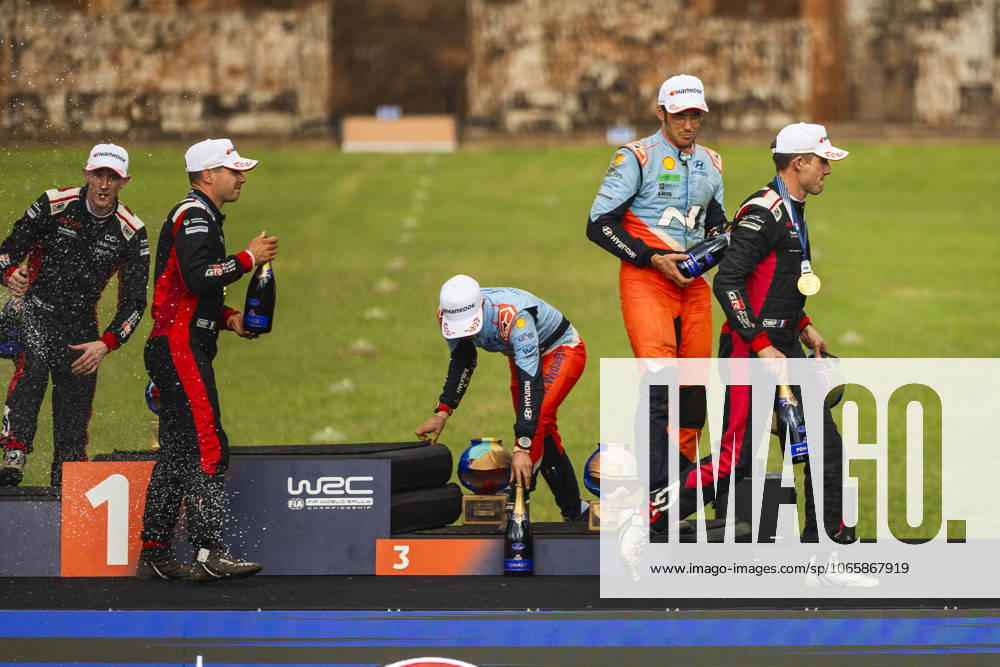 AUTO - WRC, Motorsport Rallye, WM - RALLY DEL PARAGUAY 2025 OGIER Sebastien, Toyota GR Yaris Rally1, portrait, EVANS Elfyn, Toyota GR Yaris Rally1, portrait, NEUVILLE Thierry, Hyundai I20 Rally1, portrait, podium, portrait during the 2025 Rally del Paraguay, 10th round of the 2025 WRC World Rally Car Championship, from August 28 to 31, 2025 at Encarnacion, Itapua, Paraguay - EncarnacionParaguay