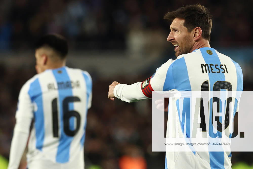 Argentina s forward Lionel Messi (R) celebrates after scoring the teams third goal during the South American qualification football match between Argentina and Venezuela for the FIFA World Cup, WM, Weltmeisterschaft, Fussball 2026 at the Monumental stadium in Buenos Aires on September 4, 2025. BUENOS AIRES ARGENTINA