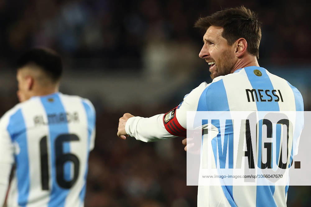 Argentina s forward Lionel Messi (R) celebrates after scoring the teams third goal during the South American qualification football match between Argentina and Venezuela for the FIFA World Cup, WM, Weltmeisterschaft, Fussball 2026 at the Monumental stadium in Buenos Aires on September 4, 2025. BUENOS AIRES ARGENTINA