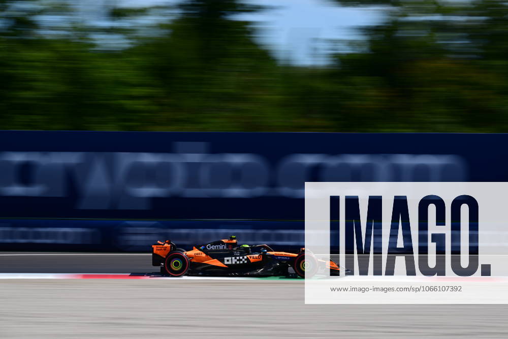 F1 Grand Prix of Italy - Qualifying Lando Norris of the McLaren F1 Team runs during the qualifying of the Italian GP, the 16th round of the Formula 1 World Championship, WM, Weltmeisterschaft at Autodromo Nazionale di Monza in Monza, Lombardy, Italy, on September 6, 2025. Monza Lombardy Italy