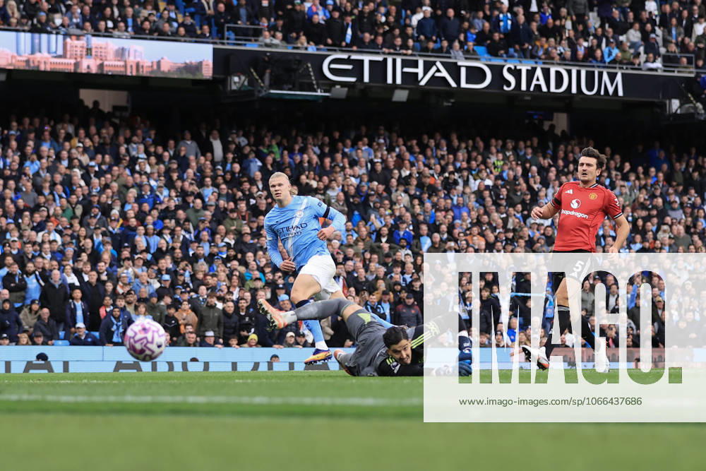 Manchester City v Manchester United, ManU 14th September 2025 - Premier League - Manchester City v Manchester United - Erling Haaland of Manchester City scores the third goal for his team - Photo: Simon Stacpoole Offside. Manchester UK