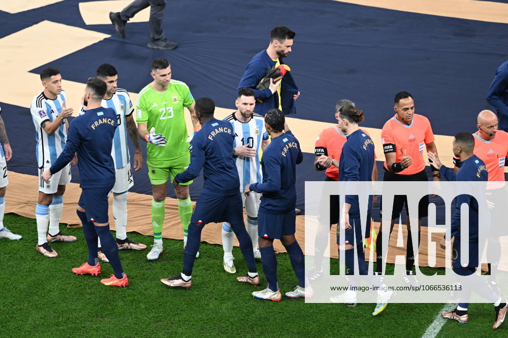 Argentina v France: FIFA World Cup, WM, Weltmeisterschaft, Fussball 2022 Final LUSAIL CITY, QATAR - DECEMBER 18: Players of Argentina and France shake hands ahead of the FIFA World Cup 2022 Final Match between Argentina and France at Lusail Stadium in Lusail City, Qatar on December 18, 2022. Qatar World. Editorial use only. Please get in touch for any other usage.
