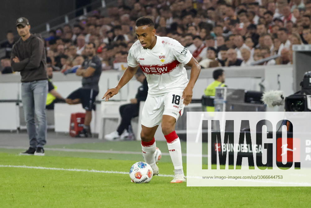 Jamie Leweling (VfB Stuttgart, 18) am Ball , Deutschland, Fussball, 1. Bundesliga, 4.Spieltag, 2025 2026, VfB Stuttgart vs. FC St. Pauli, 19.09.2025, MHP Arena, Stuttgart, Deutschland Stuttgart MHP Arena Baden-Württemberg Deutschland