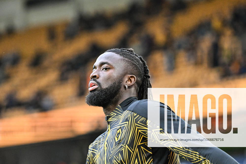 20th September 2025; Molineux Stadium, Wolverhampton, West Midlands, England; Premier League Football, Wolverhampton Wanderers versus Leeds United; Tolu Arokodare of Wolverhampton Wanderers during the pre-match warm-up GodfreyxPitt Content restricted for UK based newspaper
