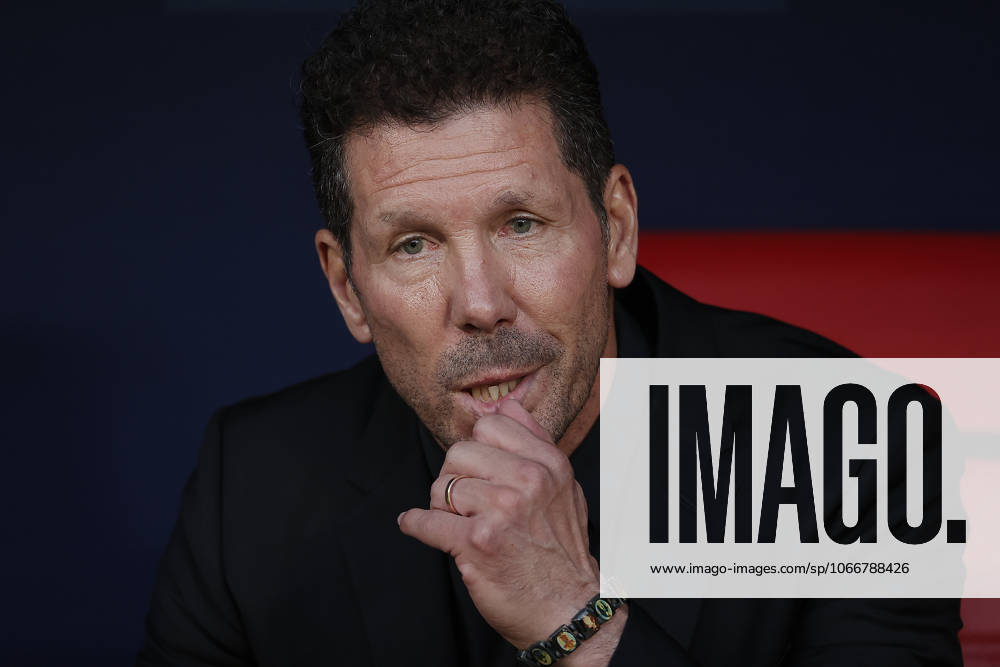 Atletico Madrid v Club Brugge - UEFA Champions League MADRID, SPAIN - OCTOBER 12: Atletico Madrid s head coach Diego Simeone gestures during the UEFA Champions League Group B football match between Atletico Madrid and Club Brugge at Civitas Metropolitano Stadium in Madrid, Spain on October 12, 2022. Madrid Spain. Editorial use only. Please get in touch for any other usage.