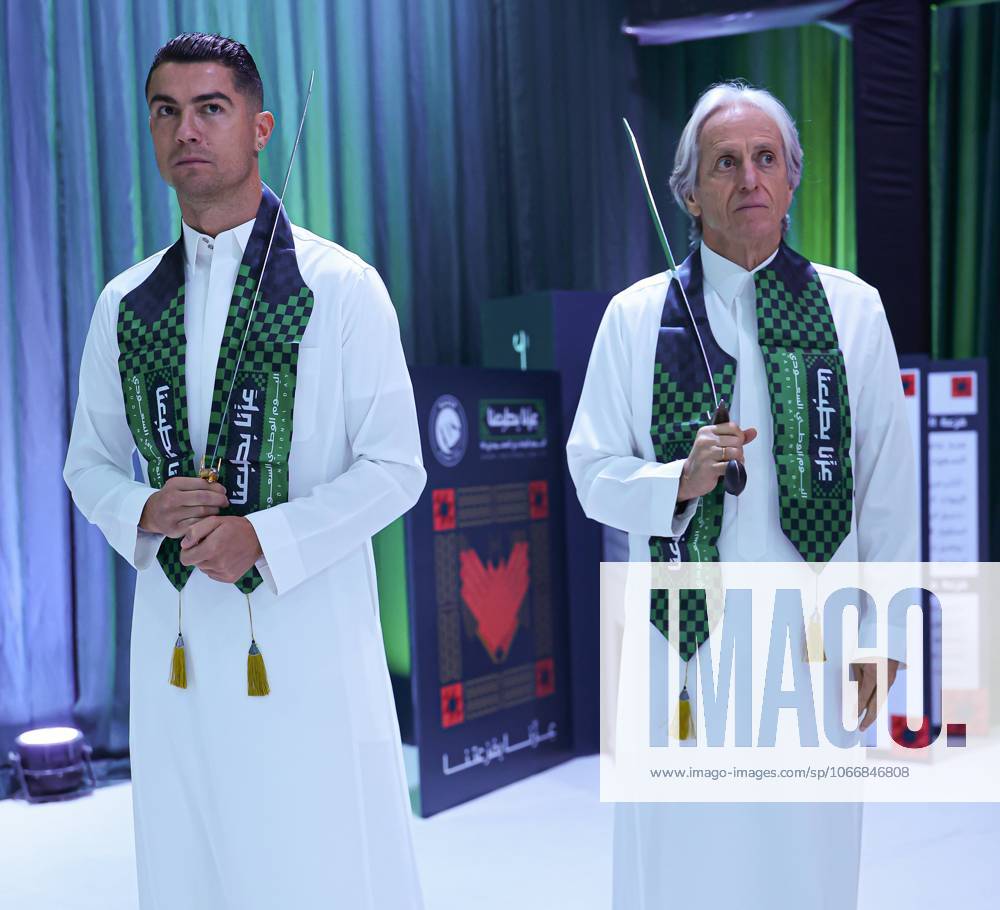 Ronaldo performs sword dance during Saudi Arabia’s National Day celebrations RIYADH, SAUDI ARABIA - SEPTEMBER 23: (---- - MANDATORY CREDIT - AL NASSR SAUDI CLUB HANDOUT - NO MARKETING NO ADVERTISING CAMPAIGNS - DISTRIBUTED AS A SERVICE TO CLIENTS----) Head coach Jorge Jesus (R) and Portuguese football star Cristiano Ronaldo (L) of Saudi Club Al Nassr attend the Saudi Arabia’s National Day on Sept. 23, in Riyadh, Saudi Arabia on September 23, 2025. Al Nassr Saudi Club Handout Anadolu Riyadh Saudi Arabia. Editorial use only. Please get in touch for any other usage.