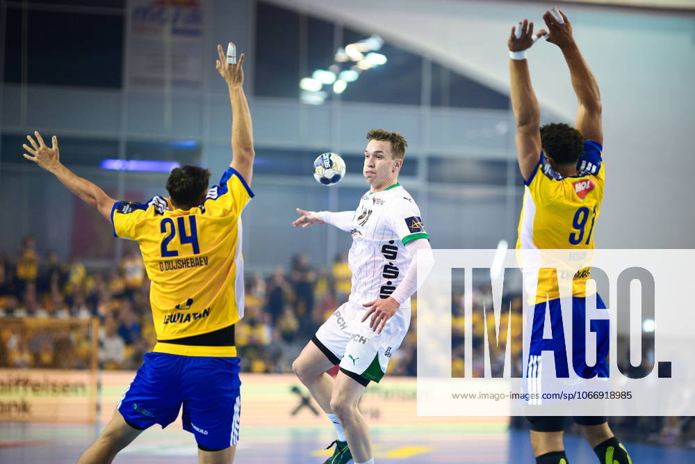 2025.09.25 Kielce Pilka reczna , Liga Mistrzow EHF , sezon 2025 26 Industria Kielce - Fuechse Berlin N z Daniel Dujszebajew Dujshebaev Dovichebaeva, Lasse Bredekjaer Andersson, Theo Monar Foto Tomasz Fafara PressFocus 2025.09.25 Kielce Handball , EHF Champions League , 2025 2026 season Industria Kielce - Fuechse Berlin Daniel Dujszebajew Dujshebaev Dovichebaeva, Lasse Bredekjaer Andersson, Theo Monar Credit: Tomasz Fafara PressFocus NEWSPIX.PL --- newspix.pl