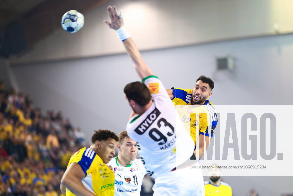 2025.09.25 Kielce Pilka reczna , Liga Mistrzow EHF , sezon 2025 26 Industria Kielce - Fuechse Berlin N z Hassan Kaddah Foto Tomasz Fafara PressFocus 2025.09.25 Kielce Handball , EHF Champions League , 2025 2026 season Industria Kielce - Fuechse Berlin Hassan Kaddah Credit: Tomasz Fafara PressFocus NEWSPIX.PL --- newspix.pl