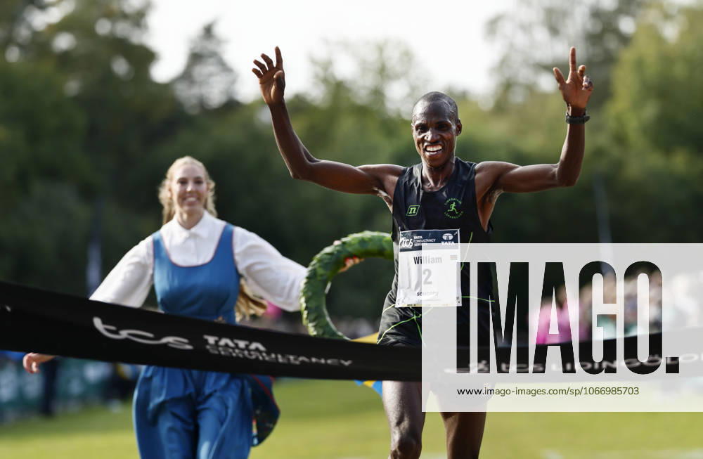 Vinnare Lidingöloppet Män 30 km William Nyarondia Morwabe Kenya den 27 september 2025 pa Lidingö.