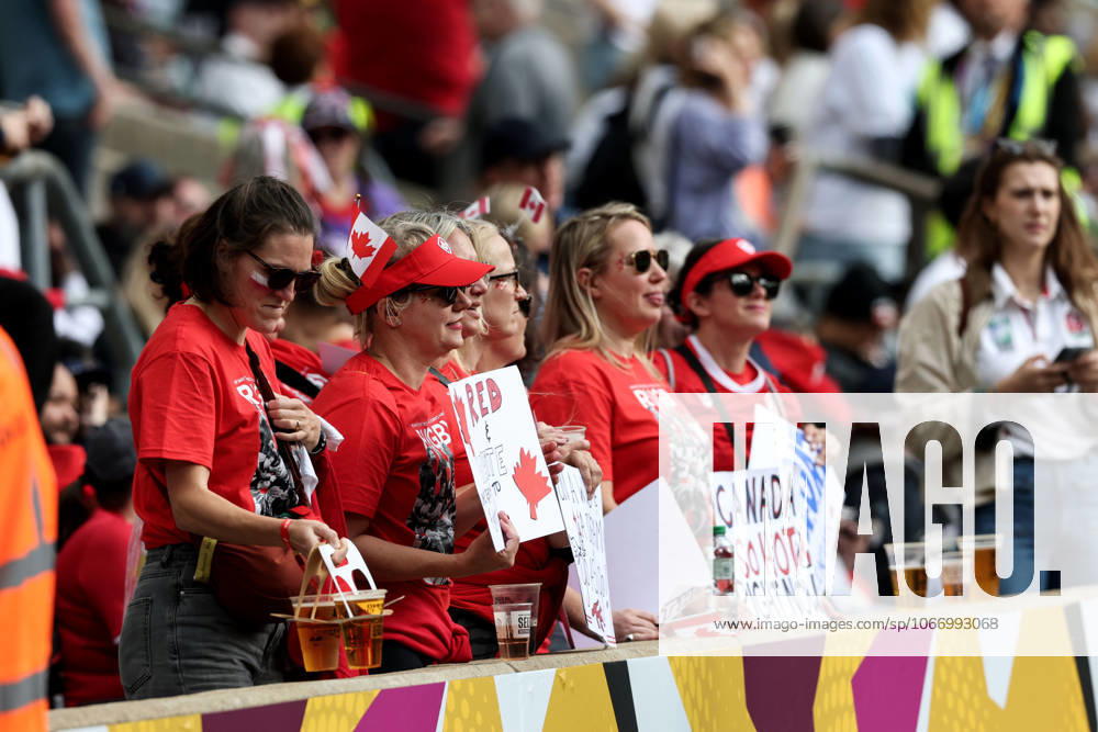 2025 Women s Rugby World Cup Final, Twickenham, London, England 27 9 2025 Canada vs England A view of Canadian fans ahead of the game A view of Canadian fans ahead of the game 27 9 2025