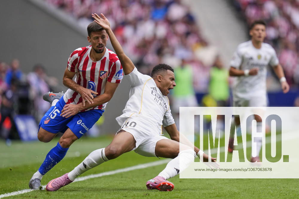 ESP: Atletico de Madrid - Real Madrid CF La Liga EA Sports. Date 7 Kylian Mbappe of Real Madrid CF and Clement Lenglet of Atletico de Madrid during the La Liga EA Sports match between Atletico de Madrid and Real Madrid CF played at Riyadh Metropolitano Stadium on September 27, 2025 in Madrid. kpng