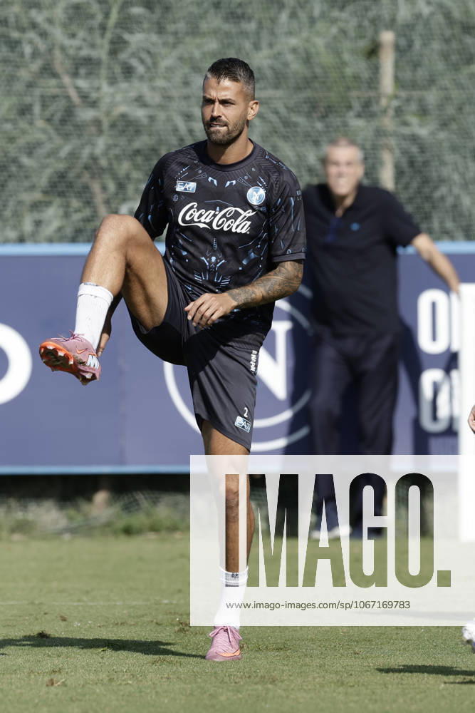 Training session SSC Napoli Napoli s Italian defender Leonardo Spinazzola during the final training session before the UEFA Champions League match against Sporting Clube de Portugal at the SSC Napoli Training Centre on 30 September 2025 in Castel Volturno, Italy. _BPH8264