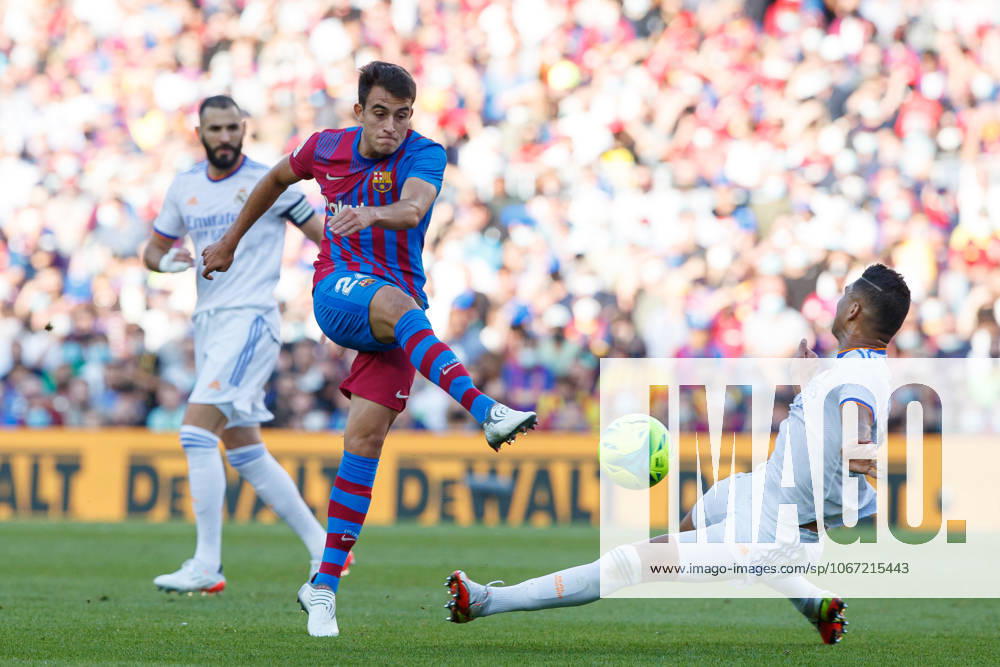 FC Barcelona, Barca v Real Madrid CF - La Liga Santander BARCELONA, SPAIN - OCTOBER 24: Eric Garcia of FC Barcelona (L) vies with Casemiro of Real Madrid (R) during the La Liga match between FC Barcelona and Real Madrid at Camp Nou in Barcelona on October 24, 2021 Catalonia Spain. Editorial use only. Please get in touch for any other usage.