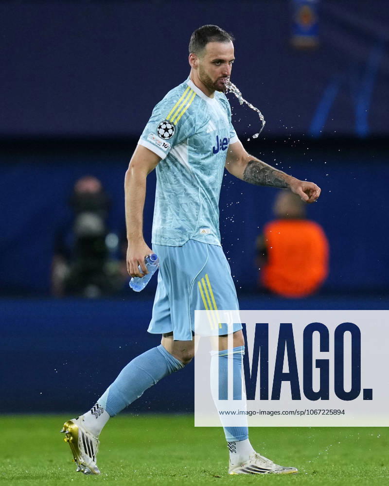 ESP: FC Barcelona, Barca v Paris Saint Germain. UEFA Champions League. Matchday 2. Federico Gatti of Juventus FC during the UEFA Champions League match, between Villarreal CF and Juventus FC, Matchday 2, La Ceramica Stadium on October 1, 2025 in Villarreal, Spain. kpng