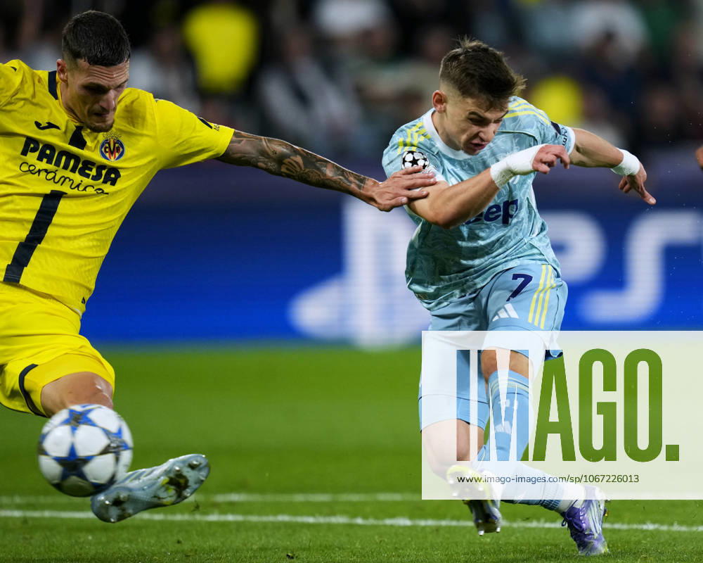 ESP: FC Barcelona, Barca v Paris Saint Germain. UEFA Champions League. Matchday 2. Francisco Conceicao of Juventus FC during the UEFA Champions League match, between Villarreal CF and Juventus FC, Matchday 2, La Ceramica Stadium on October 1, 2025 in Villarreal, Spain. kpng