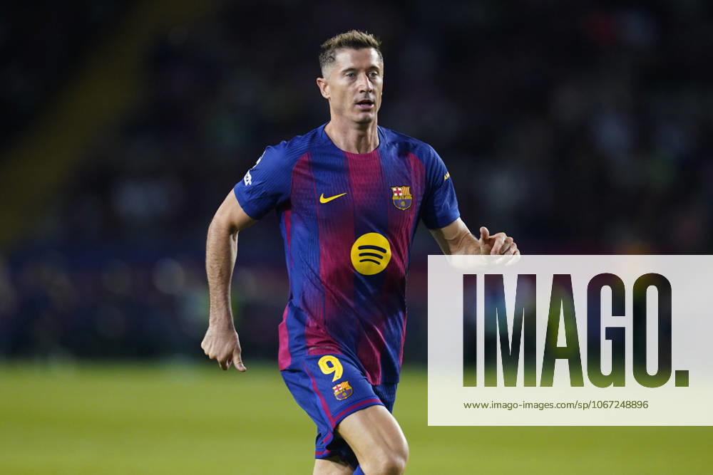 ESP: FC Barcelona, Barca v Paris Saint Germain. UEFA Champions League. Matchday 2. Robert Lewandowski of FC Barcelona during the UEFA Champions League match, between FC Barcelona and Paris Saint Germain PSG, Lluis Companys Stadium on October 1, 2025 in Barcelona, Spain. kpng