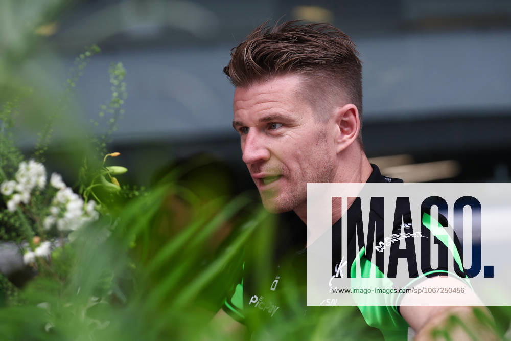 F1 - SINGAPORE GRAND PRIX 2025 HULKENBERG Nico (ger), Stake F1 Team Kick C45, portrait during the 2025 Formula 1 Singapore Grand Prix, 18th round of the 2025 FIA Formula One World Championship, WM, Weltmeisterschaft from October 3 to 5, 2025 on the Marina Bay Street Circuit, in Singapore - SingaporeSingapore