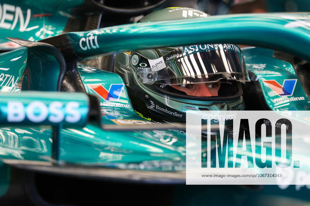 FORMULE 1 : Grand prix de Singapour - 03 10 2025 18 Lance Stroll (CAN) Aston Martin Aramco F1 Team (GBR) Aston Martin AMR25 Mercedes during the 2025 Formula One Singapore Grand Prix, 18th round of the 2025 Formula 1 World Championship, WM, Weltmeisterschaft taking place from October 03 to 05, 2025 on the Marina Bay Street circuit in Singapore (SGP) SINGAPORESingapore