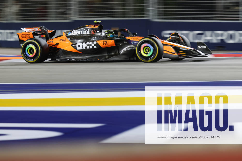 FORMULE 1 : Grand prix de Singapour - 03 10 2025 4 Lando Norris (GBR) McLaren F1 Team (GBR) MCL39 Mercedes during the 2025 Formula One Singapore Grand Prix, 18th round of the 2025 Formula 1 World Championship, WM, Weltmeisterschaft taking place from October 03 to 05, 2025 on the Marina Bay Street circuit in Singapore (SGP) SINGAPORESingapore