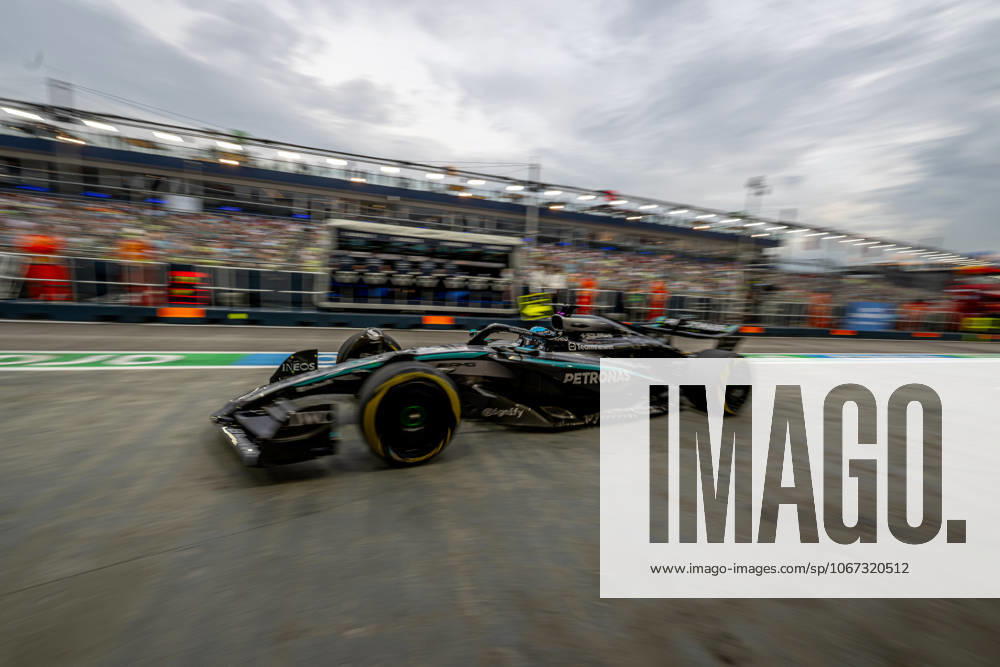 MARINA BAY, SINGAPORE: George Russell, racing for the Mercedes team during the 2025 Formula 1 Singapore Grand Prix at the Marina Bay Street Circuit in Marina Bay, Singapore