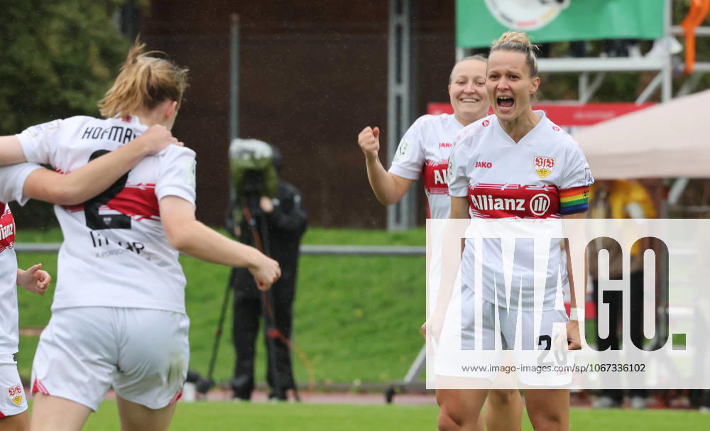 Stuttgart , Fußball 2. Bundesliga , VfB Stuttgart Frauen vs. FC Ingolstadt 04 , Jubel VfB , Jana Beuschlein
