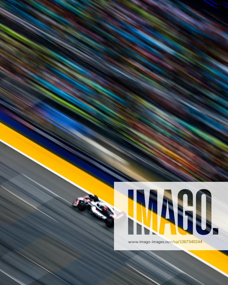 F1 - SINGAPORE GRAND PRIX 2025 87 BEARMAN Ollie Oliver (gbr), Haas F1 Team VF-25 Ferrari, action during the 2025 Formula 1 Singapore Grand Prix, 18th round of the 2025 FIA Formula One World Championship, WM, Weltmeisterschaft from October 3 to 5, 2025 on the Marina Bay Street Circuit, in Singapore - SingaporeSingapore