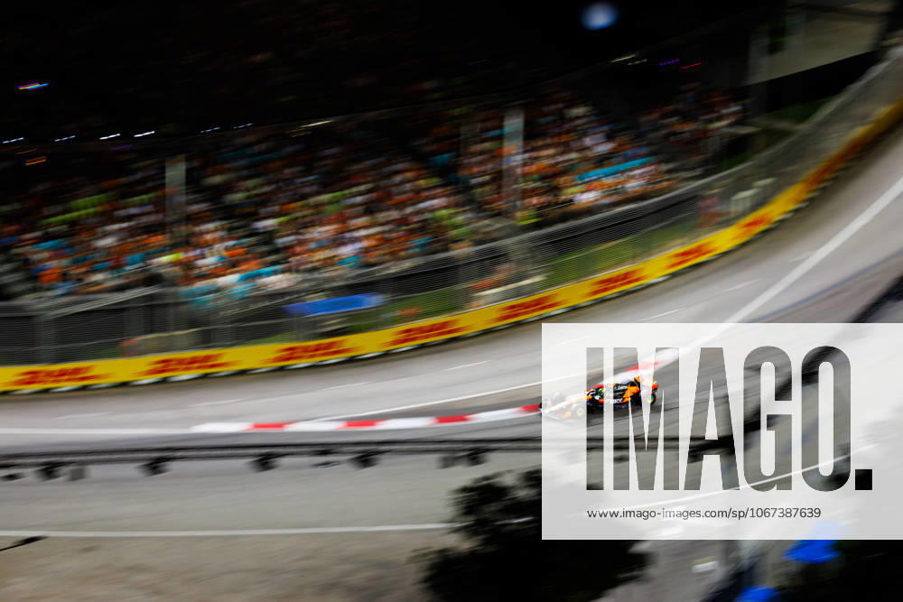 Lando Norris of Great Britain drives the (4) McLaren Formula 1 Team MCL39 during qualifying ahead of the F1 Grand Prix of Singapore at the Marina Bay Street Circuit. Singapore Singapore - ZUMAs197 20251004_aaa_s197_314