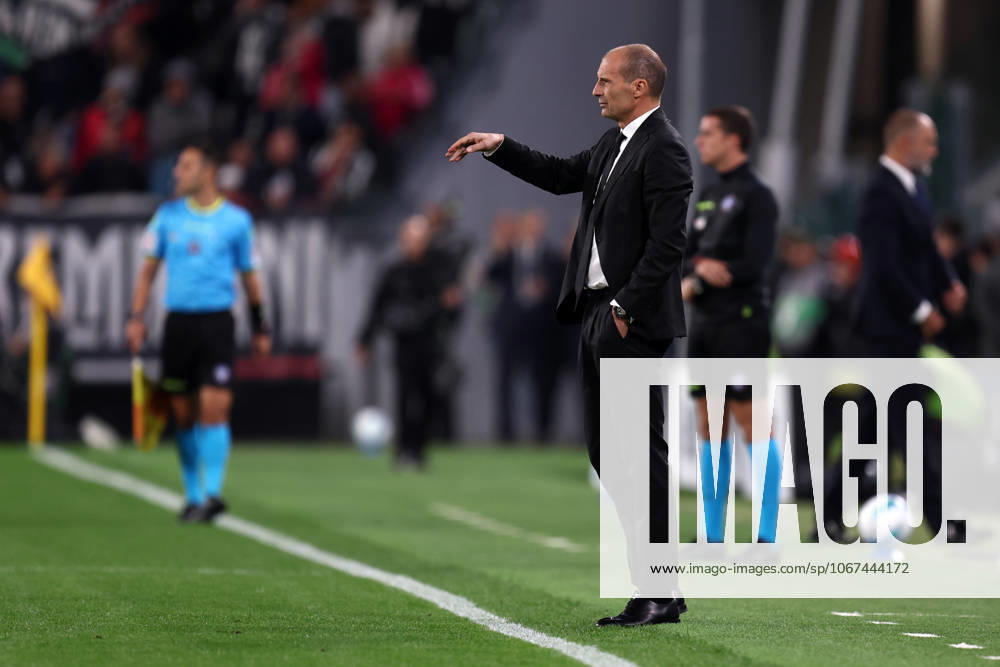 Juventus Fc - Ac Milan Massimiliano Allegri, head coach of Ac Milan gestures during the Serie A match beetween Juventus Fc and Ac Milan at Allianz Stadium on October 5, 2025 in Turin, Italy . Torino Allianz Stadium Italy