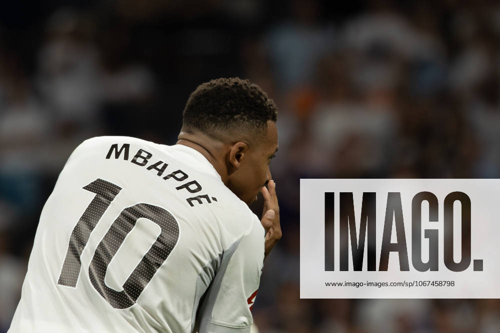 Kylian MbappÃ Real Madrid celebrate a goal during the EA SPORTS La Liga 2025-2026 match between Real Madrid and Villarreal CF played at the Santiago BernabÃ u Stadium. Final score: Real Madrid 3 - 1 Villarreal CF Madrid Spain - ZUMAs197 20251004_aaa_s197_990