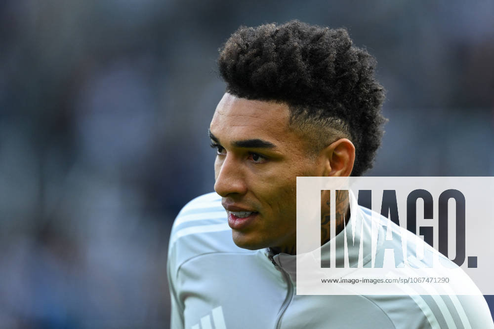 Newcastle United v Nottingham Forest - Premier League Igor Jesus of Nottingham Forest plays during the Premier League match between Newcastle United and Nottingham Forest at St. James s Park in Newcastle, United Kingdom, on October 5, 2025. Newcastle Tyne and Wear United Kingdom