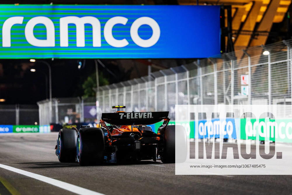 Lando Norris of Great Britain and McLaren F1 Team during qualifying Formula One Singapore Grand Prix. Singapore Singapore - ZUMAs197 20251004_aaa_s197_1248